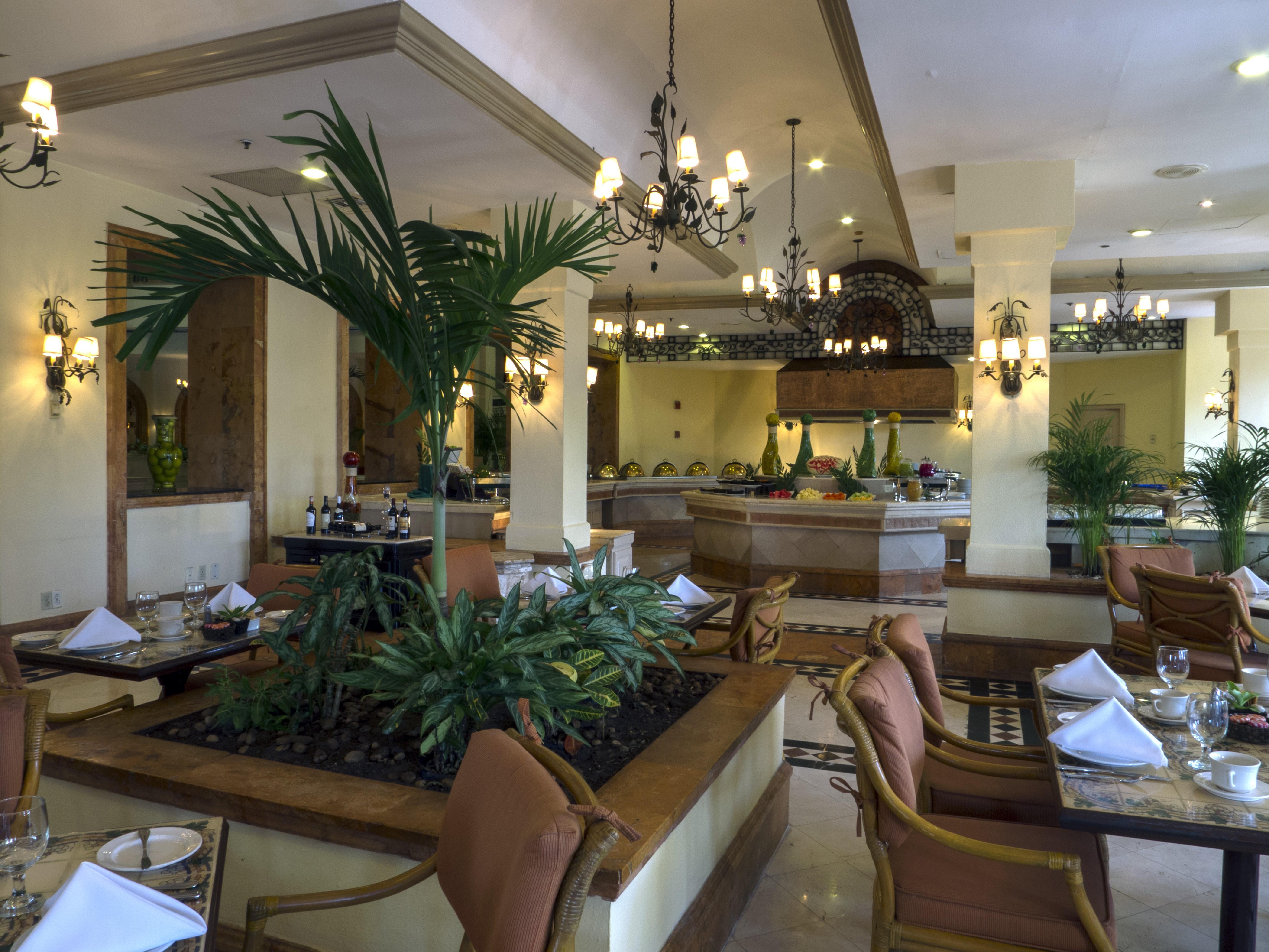 Fiesta Americana Merida Restaurant photo The restaurant at the hotel