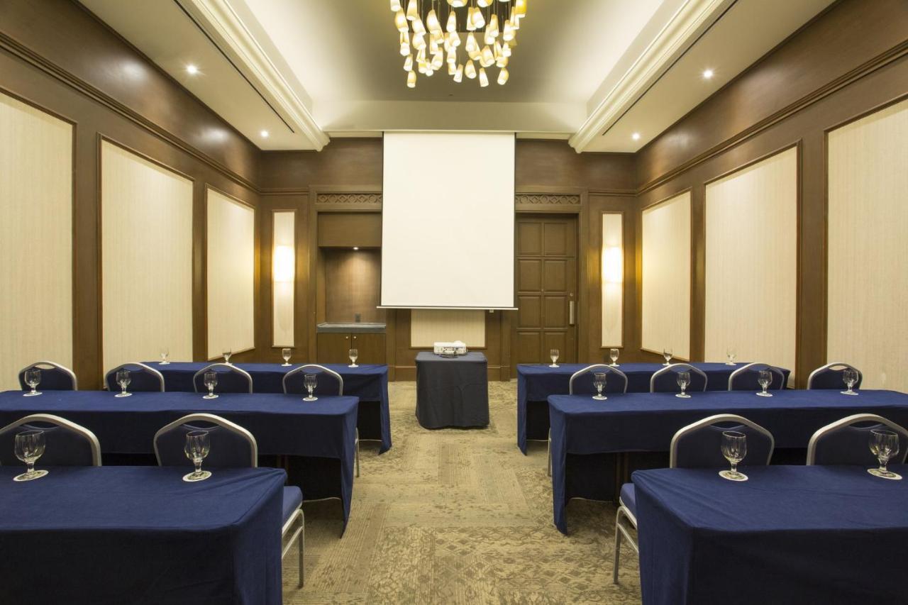 Fiesta Americana Merida Exterior photo Meeting room